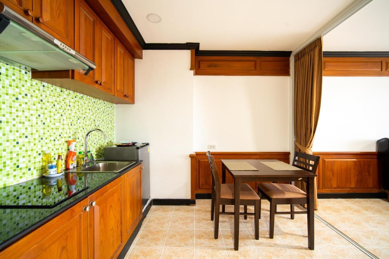Patong Tower Beach Apartment By Seesea Buitenkant foto