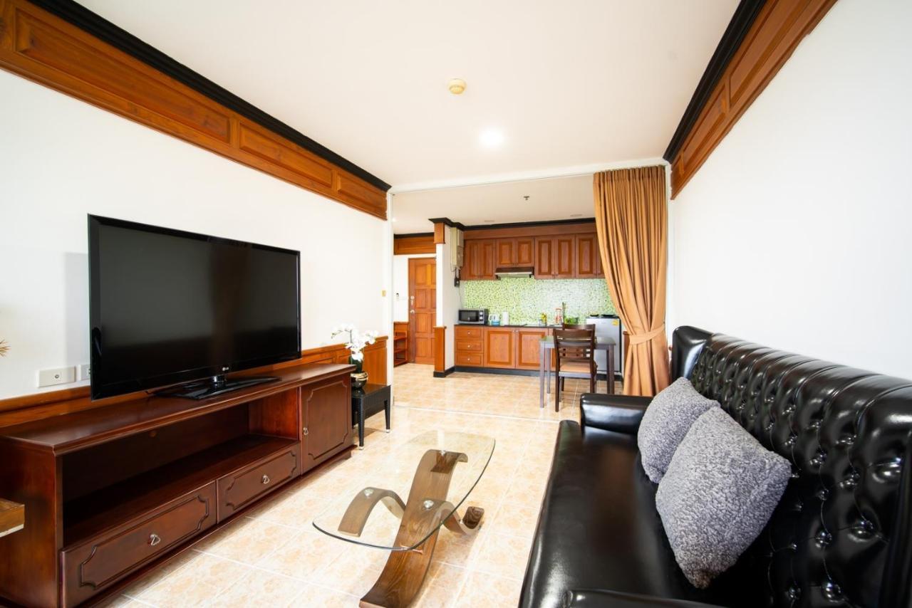 Patong Tower Beach Apartment By Seesea Buitenkant foto