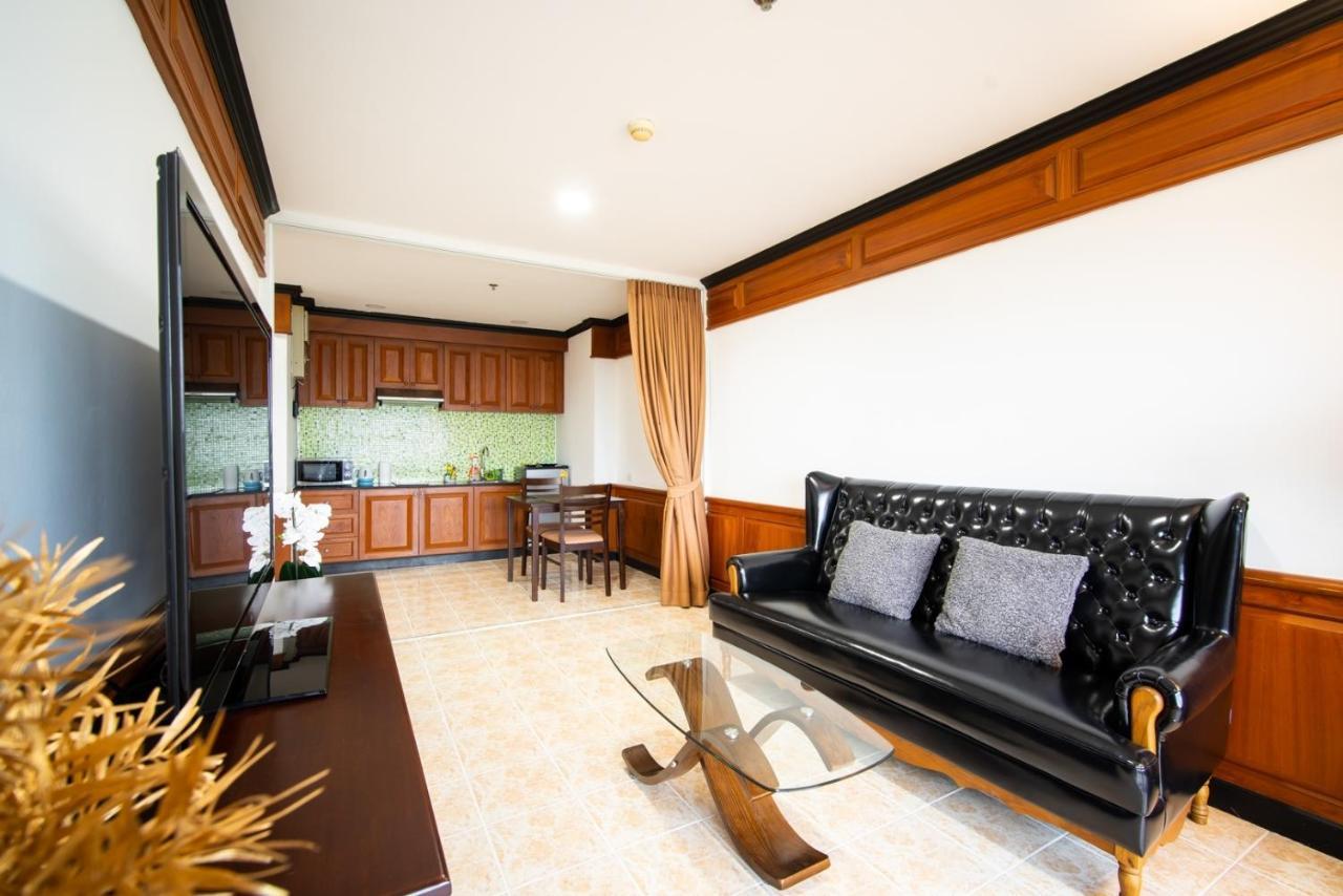 Patong Tower Beach Apartment By Seesea Buitenkant foto
