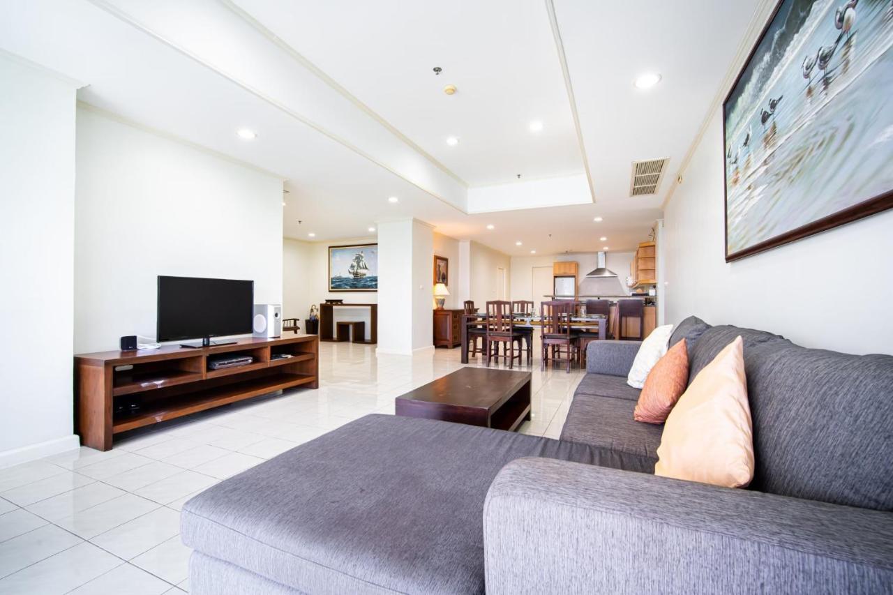 Patong Tower Beach Apartment By Seesea Buitenkant foto